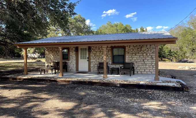 Wimberley Cabin | Experience The Mockingbird Inn: Pet-Friendly Ocean Views