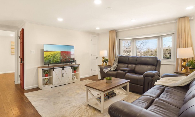 Valley Stream Apartment | Ideally Located Mod Pad with Free Parking & Family Amenities