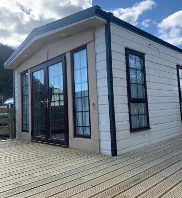 Ardentinny House | Pet-Friendly Stay at The Monaco - Rated 8.5/10 by Guests