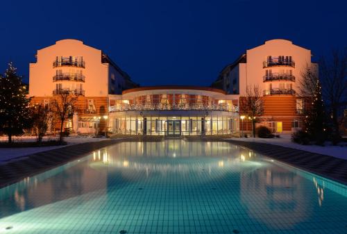 Bad Goegging Hotel | Discover The Monarch Hotel: Oceanfront Retreat Awaits