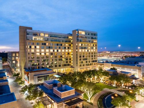 Memorial Hotel | Relax at The Moran CITYCENTRE: 4-Star Oceanfront Retreat