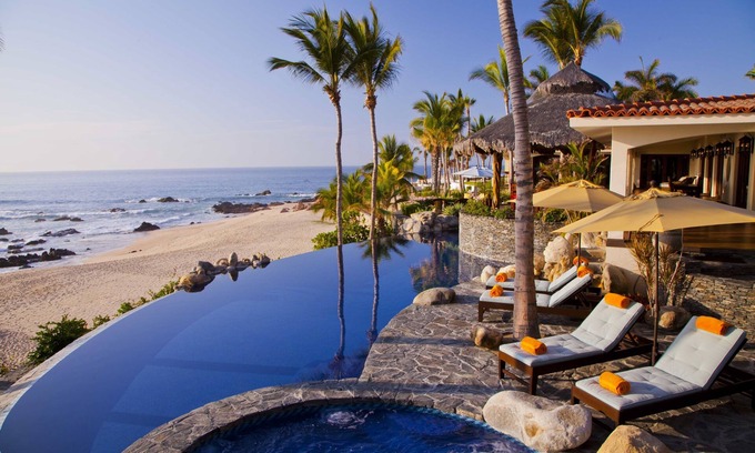 Ildefonso Green Villa | Romantic Beachfront Villa with Ocean View on Palmilla Beach