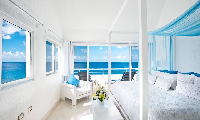 Zona Hotelera Norte Condo | Romantic Oceanfront Penthouse Condo - Miramar 401 Awaits