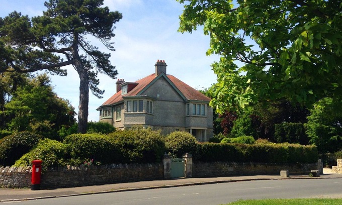 Swanage Villa | Perfect Retreat at The Mount Swanage - Sleeps 16 Guests