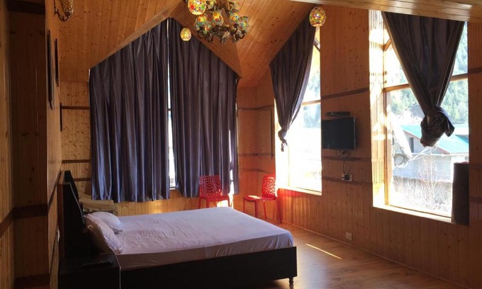 Burwa Bed & Breakfast | Budget-Friendly Stay at The Mountain Glory with Breakfast