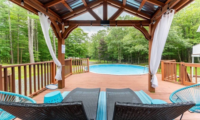 Palenville House | Discover The Mountain House: Modern Retreat in Catskills