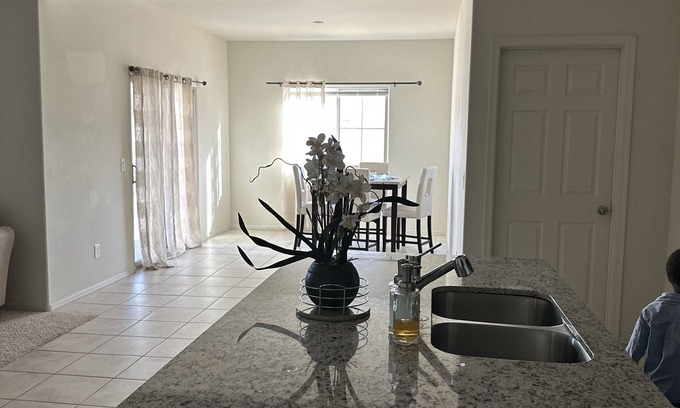 Tolleson House | Relax at The Mountain View Home with Spa & Hot Tub Amenities