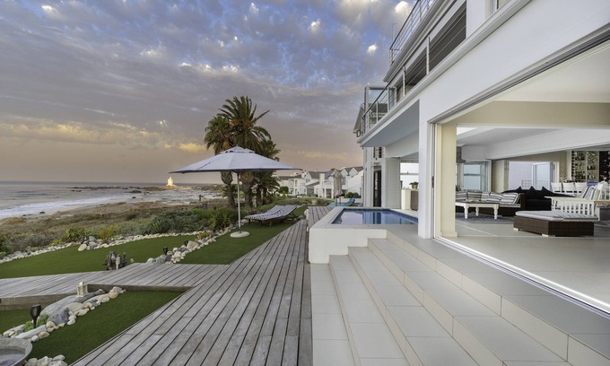 St. Helena Bay Apartment | Discover The Musselcracker: Family-Friendly Getaway Awaits