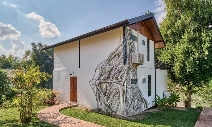 Luang Prabang Villa | Cozy Sunset Villa 2 with Pool, Spa & Pet-Friendly Amenities