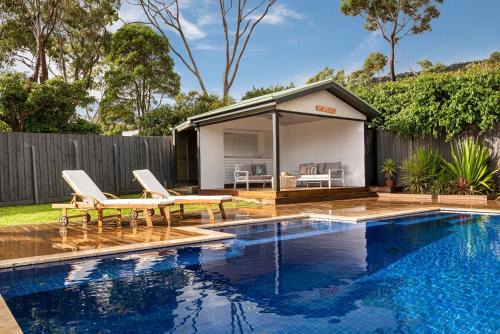 McCrae House | Ideal Peninsula Retreat with Heated Pool and Spa Access