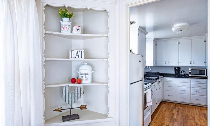 Sheridan Apartment | Family-Friendly Retreat at The Nelson Inn with Excellent Ratings