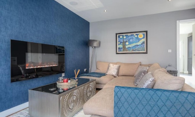 Craigavon House | The Nest - 15 min walk to Craigavon Area Hospital