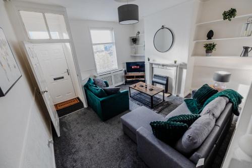 Blackburn House | Kid-Friendly Getaway at The Nest at Blackburn - Rated 8.2