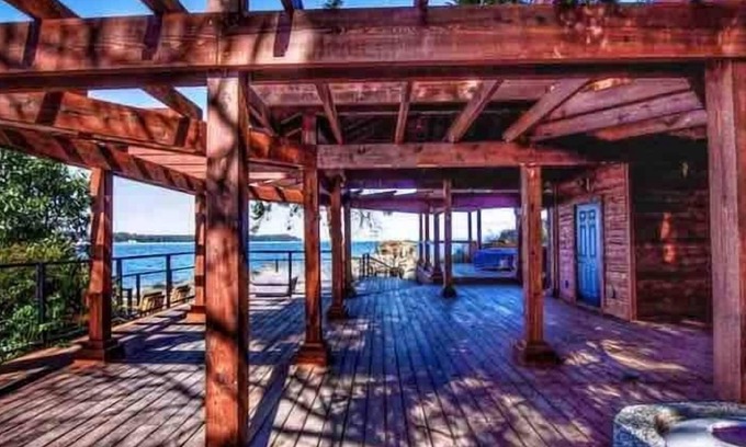 Regional District of Nanaimo Condo | Oceanview Retreat: The Nest at Nanoose Bay with Hot Tub