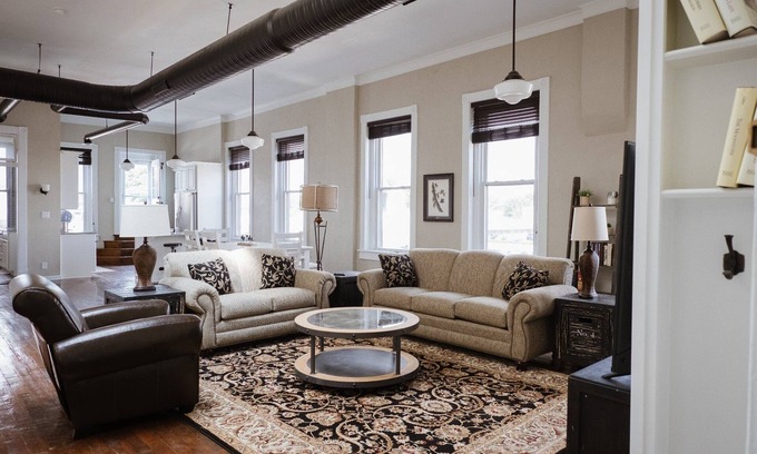 Henderson Apartment | Discover The Nest - Spacious Loft with Kitchen in Henderson