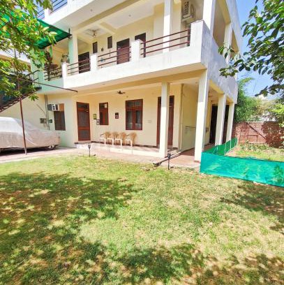 Vaishali Nagar Apartment | Explore The Nest: 4-Star Stay for Families & Pets
