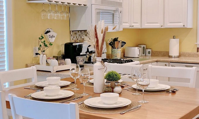 South Haven House | Ideal Nest: Steps to Beach, Park & Downtown Fun
