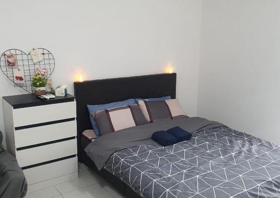 Cheras Apartment | Cozy Netizen Studio with Pool & Pet-Friendly Perks
