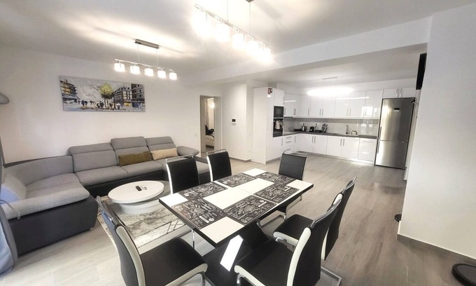 Koukaki Apartment | Discover The New Diamont of Athens Near Metro Station