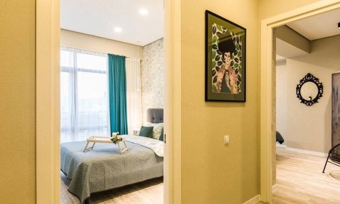 Tsqneti Apartment | Modern Apartment in Tbilisi with Breakfast & Kitchen Access