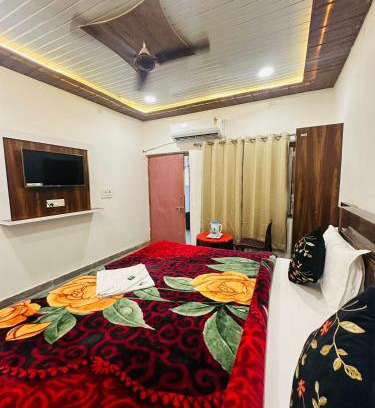 Ayodhya Hotel | Discover The Nirmala Palace: 4-Star Pet-Friendly Retreat