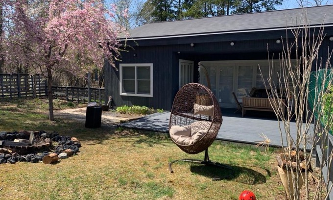 Yamanakako House | Discover The No,10: Family & Pet-Friendly Retreat Awaits