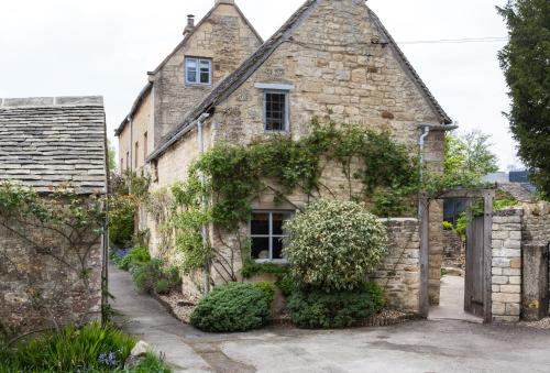Guiting Power House | Discover Family-Friendly Comfort at The Nook – 9/10 Rating