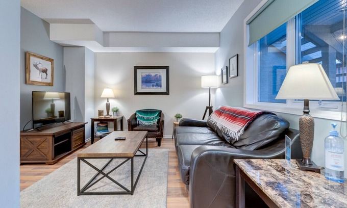 Canmore Villa | Pet-Friendly Norquay with Mountain Views and Spa Access