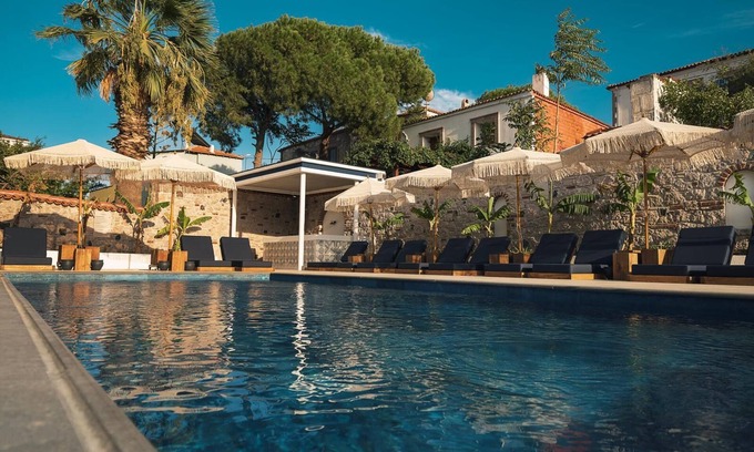 Ayvalik Hotel | The North Wind