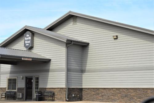 Spencer Hotel | Cozy Northwest Inn: Pet-Friendly with Breakfast Included