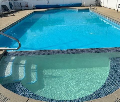 Ludington Hotel | Pet Friendly Getaway at The Nova Motel with Pool & Hot Tub