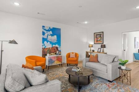 Bentonville House | Pet-Friendly O'Keeffe Boutique Hotel Suite on 2nd Floor