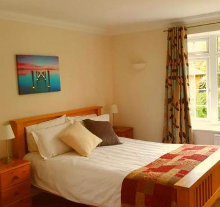 Cheselbourne Bed & Breakfast | Family-Friendly Retreat at The Oak in Dewlish