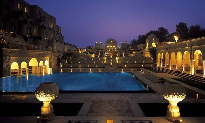 Agra Hotel | Experience The Oberoi Amarvilas, Agra: 5-Star Paradise