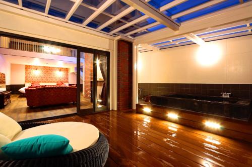 Kakegawa Hotel | Relaxing Daito Onsen Seatopia with Ocean Views & Hot Tub