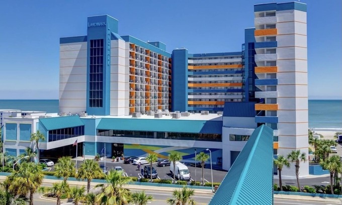 Myrtle Beach Hotel | Experience Oceanfront Bliss at Landmark Resort Condo