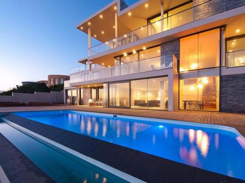 Wilderness Beach House | Oceanfront Bliss at The Ocean View Guest House - 4 Stars