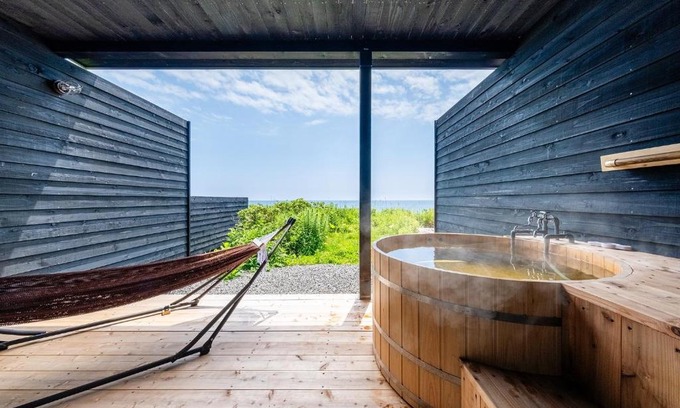 Kojohama House | Experience Oceanfront Bliss at The Ocean Vista Kaichote