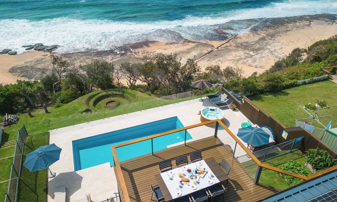 Ulladulla House | Oceanfront Retreat with Private Pool and Spa Amenities