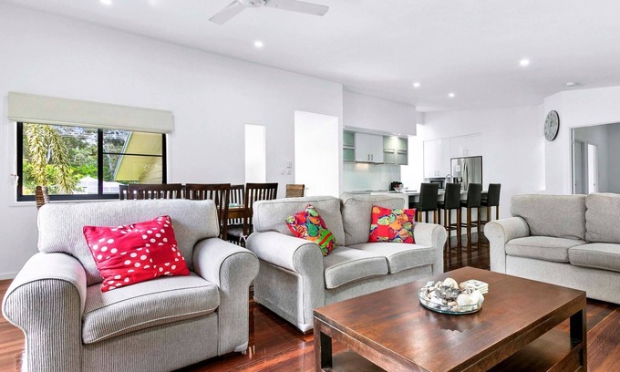 Toogoom House | The Office - Absolute beachfront