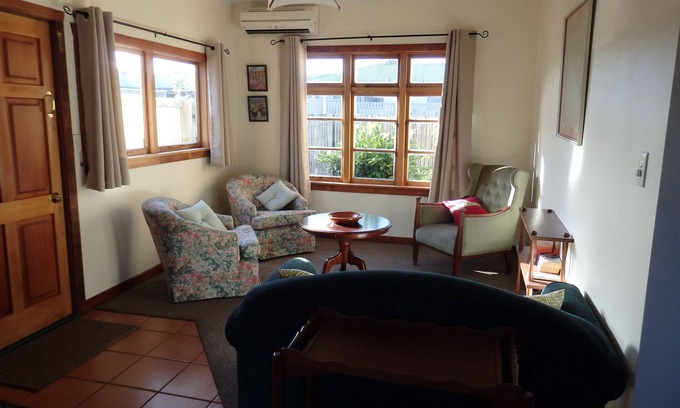 Sydenham Cottage | Discover The Old Bakery with Pool, Spa & Top Ratings!