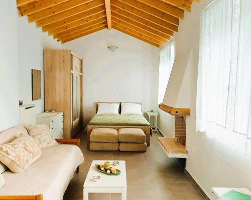 Mesotopos House | Pet-Friendly Retreat at The Old Barn House Awaiting You