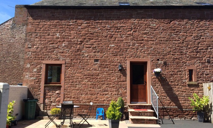 Wigton Cottage | Cozy Stay at The Old Bothy with Family-Friendly Amenities