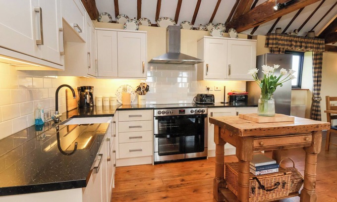 Nantwich Cottage | Discover The Old Carthouse: Pet-Friendly Cottage Retreat