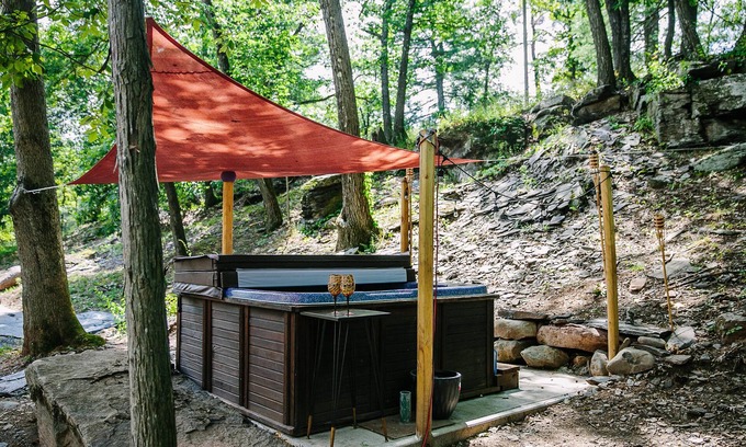 Catskill House | Relax at The Old Catskill Game Farm Inn: Rated 9.4/10