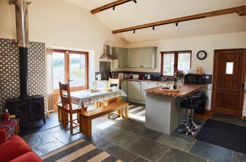 Monmouth House | Charming Boutique Cottage with Hot Tub in the Countryside