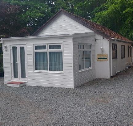 Achachork House | Charming Old Forestry Cottage - Family-Friendly Retreat