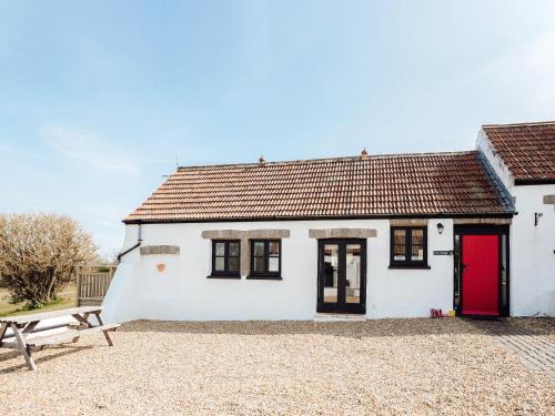 Lydstep House | Experience The Old Forge: Family-Friendly Pet Retreat
