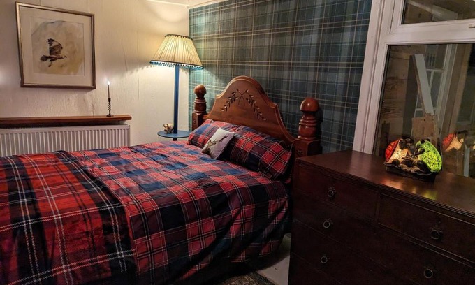 Bursledon Apartment | Discover The Old Hay Barn: A Guest Favorite at 8.3/10