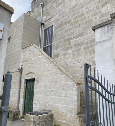 Uggiano la Chiesa Apartment | Discover The Old House 1926: Family-Friendly Retreat